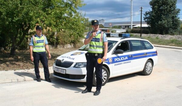 Špadići: Vozio s lažnom vozačkom dozvolom