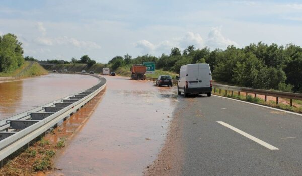 Na Istarskom ipsilonu metar vode