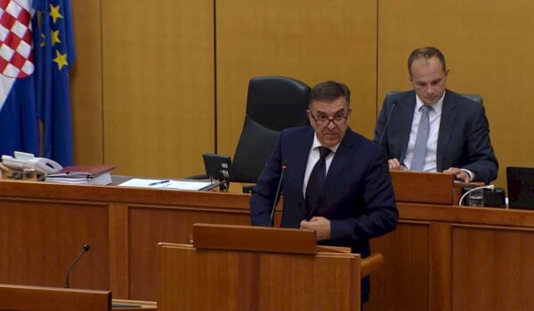 Demetlika: Poticaje za mlade osigurava lokalna samouprava, a ne država