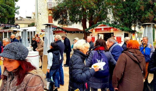 Na Badnjak besplatna marenda za sve na Adventu Poreč