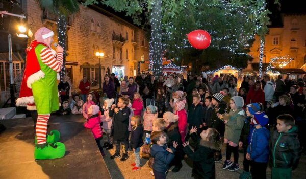 Advent Poreč: Jovanotti tribute band, Mia Dimšić, utrka, lutrija i još puno toga