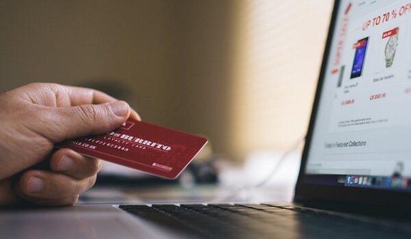 Prevareni dok su kupovali dijelove i grijalicu na Internetu