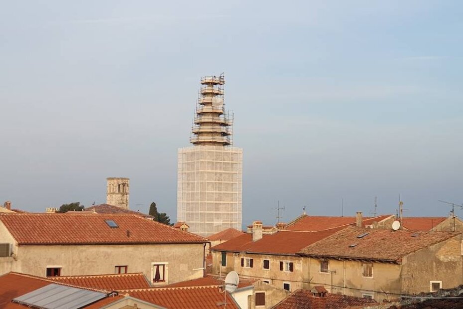 Sveukupna obnova zvonika Eufrazijeve bazilike započela je uoči Božića.