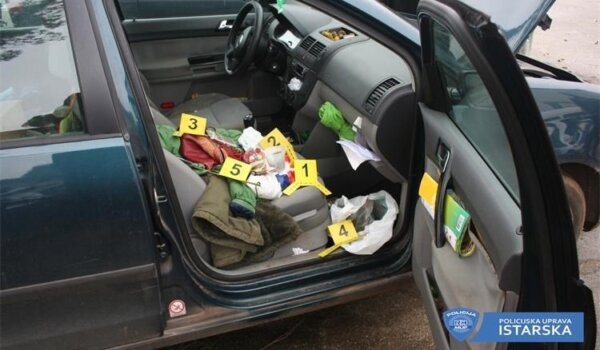 Umag: Policija zaustavila preprodavačicu marihuane