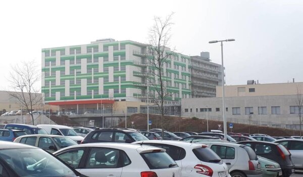 Od utorka se naplaćuje parking kod Opće bolnice Pula