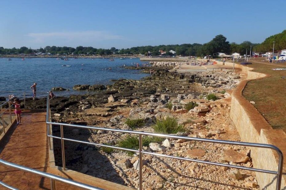 Karigador - Almondox / CC BY (https://creativecommons.org/licenses/by/3.0)