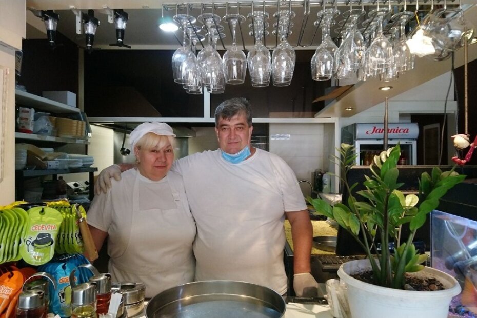 Foto: Slavica i Ilija vode Ćevap grill Figo u porečkom Lacopu.