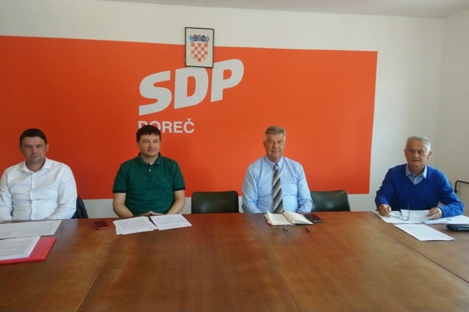 Porečkog SDP: predsjednik Rodoljub Kosić, Zdenko Tomčić, Vladimir Sladonja i Dalibor Jukopila.