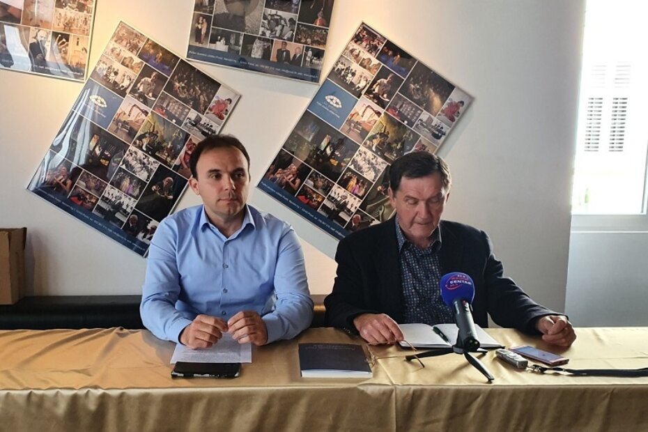 Loris Peršurić i Elio Velan na današnjem predstavljanju knjige za novinare