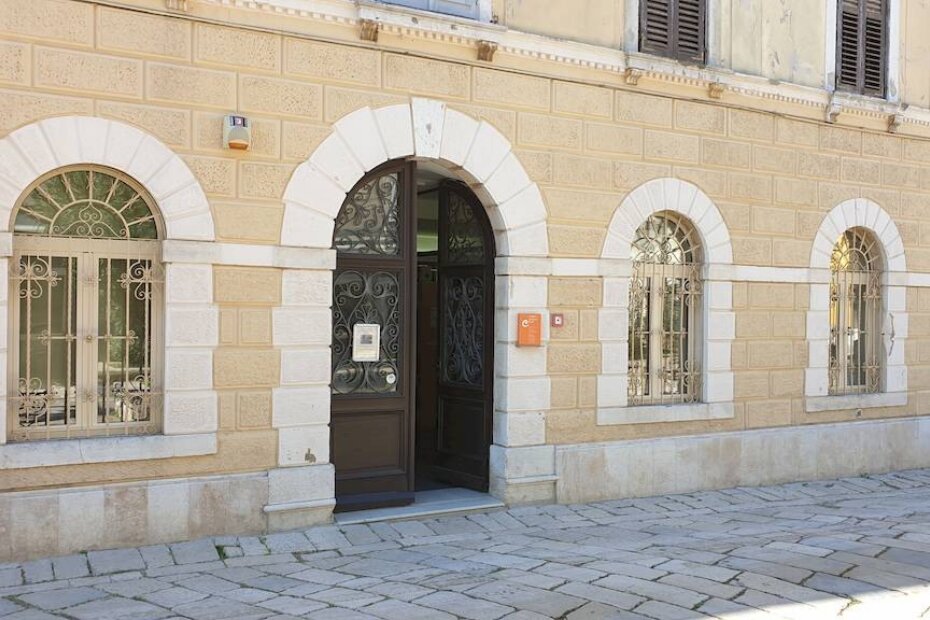 Gradska knjižnica Poreč