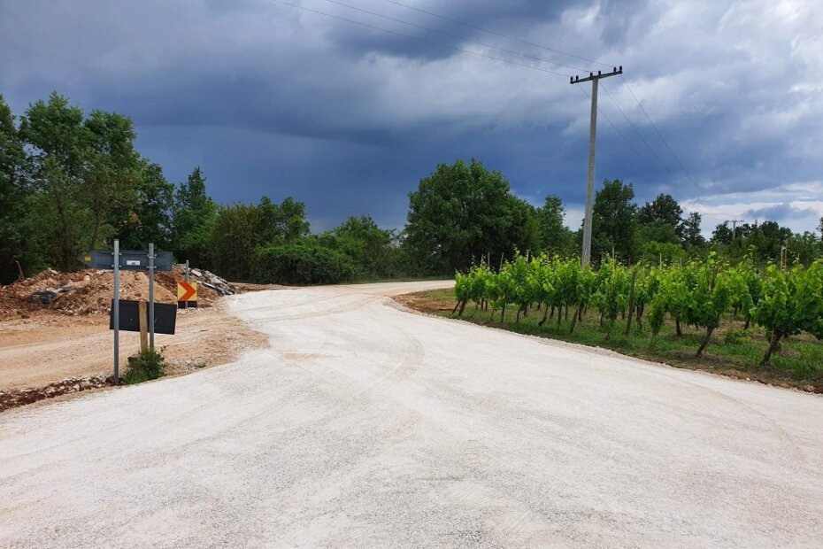 Prometnica je spremna za asfaltiranje