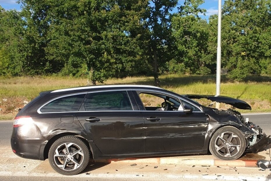 Peugeot je, čini se, pretrpio veću štetu