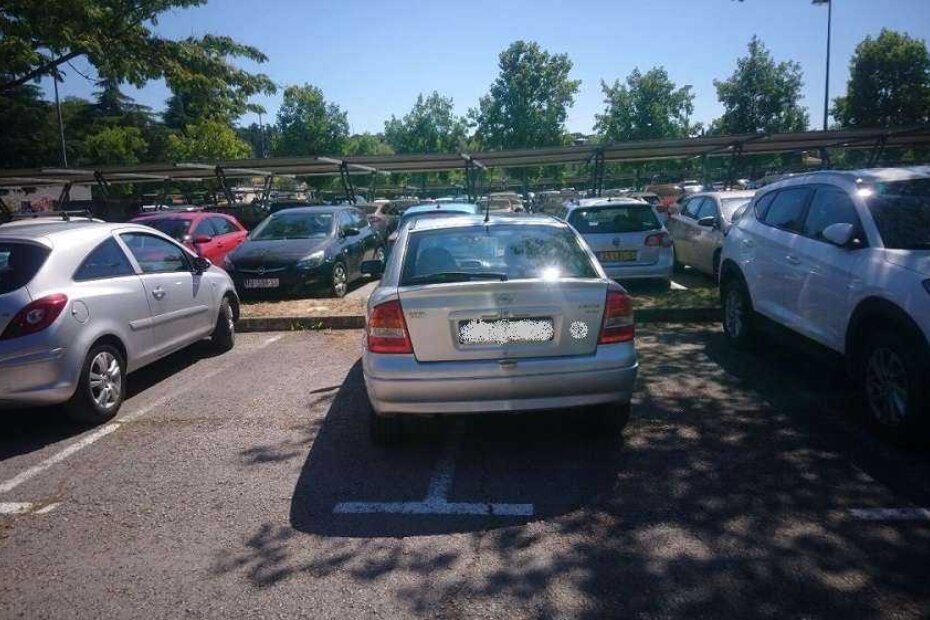 Danas na velikom parkiralištu (Fotografija: Parentium.com)