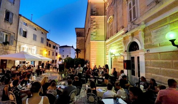 Jazz večer u starogradskoj jezgri Poreča