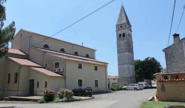 U Kašteliru održana projekcija filma Motovun film festivala