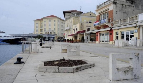 Poreč: U tučnjavi zbog mjesta za parkiranje navodno izvađena mačeta