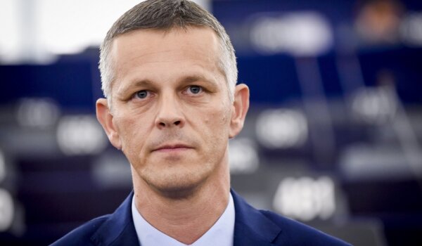 Rasprava o cjepivu za COVID-19 u EU parlamentu: Cjepivo mora biti jedan od prioriteta proračuna