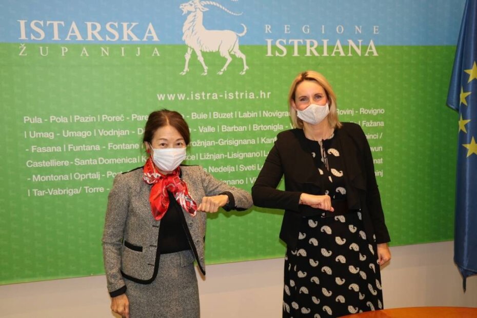 Japanska veleposlanica Misako Kaji i zamjenica gradonačelnika Pule Elene Puh Belci