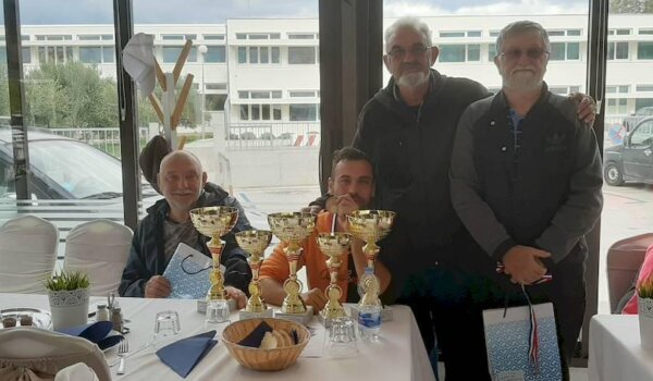 Bojan Aleksić i Slobodan Aleksić na prvenstvu u raketnom modelarstvu