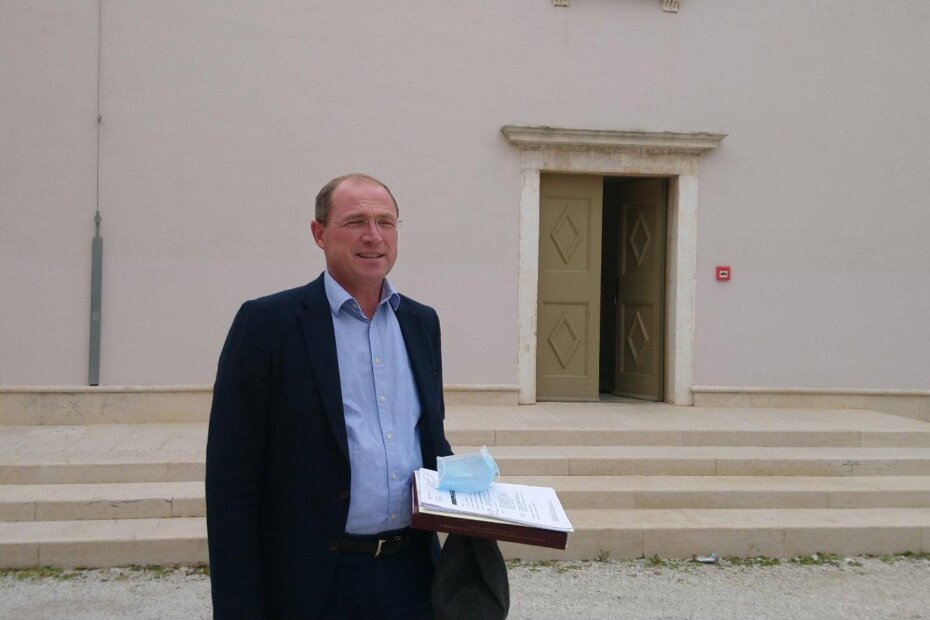 Načelnik Mattich je izrazio žaljenje što je ovaj projekt, koji će otvoriti 30 novih radnih mjesta, prikazan i percipiran u javnosti u tako negativnom svjetlu