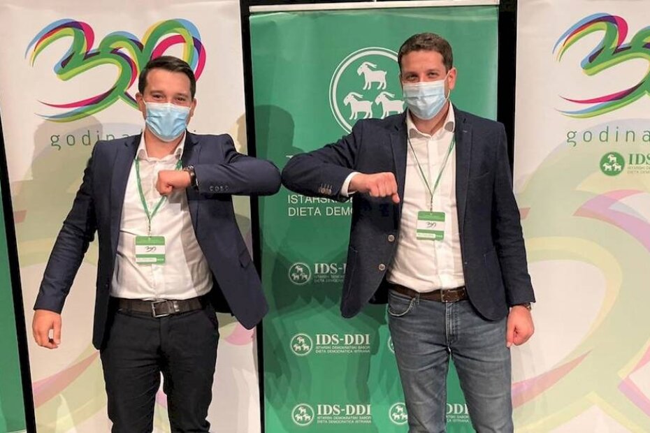 Alen Gržinić i Marin Lerotić, novi i bivši predsjednik Kluba mladih IDS-a