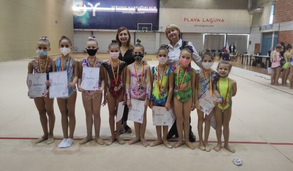 Gimnastičarke KREG Galatee nagrađene medaljama na Županijskom prvenstvu i Mikulas Kupu