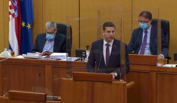 Lerotić: Stožer u kratkom roku od heroja do potpunog razočarenja