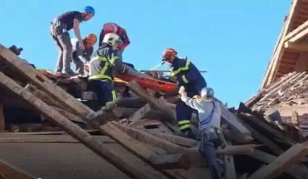 Vatrogasci iz više županija upućeni u Sisak i Petrinju, upute građanima o ponašanju za vrijeme potresa