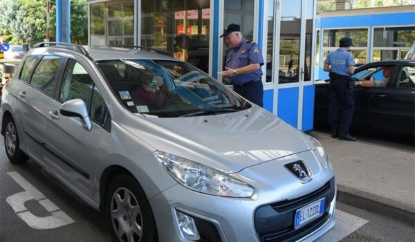 Krivotvorila test kako bi joj se ukinula samoizolacija; testovi se krivotvore i na Plovaniji