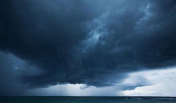Velika promjena vremena u Hrvatskoj: Upaljeni meteoalarmi, problemi i na cestama