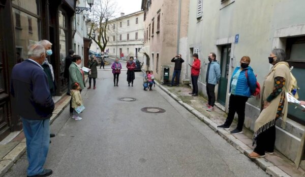 Ususret ljetu - Nova izložba članova Društva likovnih stvaratelja Pazin