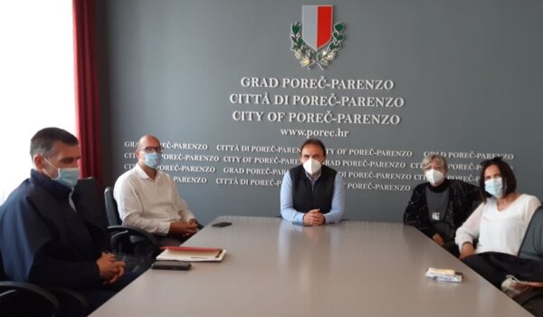 Poreč: Održan sastanak između predstavnika Grada i udruge SOS šape