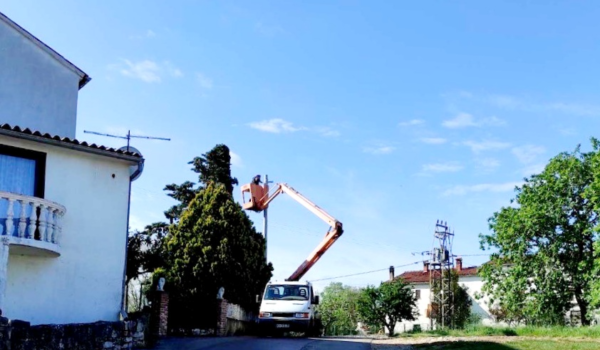 Postavljena nova javna rasvjeta u Novoj Vasi, Žbandaju, Fuškulinu, Červaru i Stanciji Amoroso, uskoro u Baderni i Varvarima