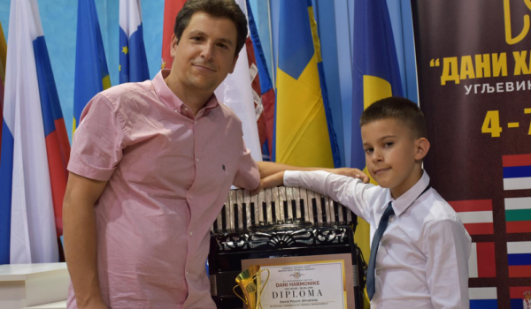 David Pršurić pobijedio na međunarodnom festivalu "Dani harmonike"