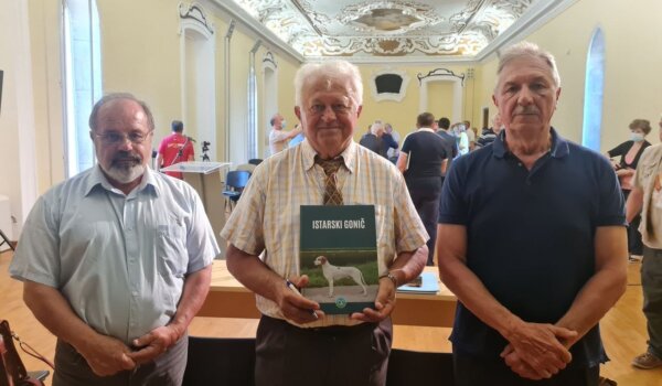 U Istarskoj sabornici predstavljena monografija "Istarski gonič"