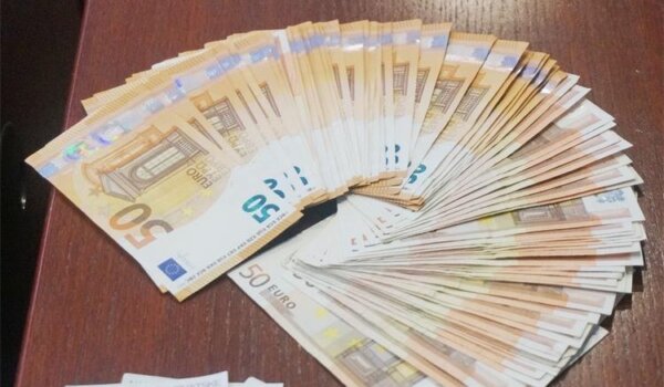 Upao u policijsku klopku: Muškarac ukrao mobitel, a potom iznuđivao novac od vlasnika
