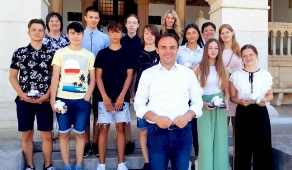 Prijem i nagrade za izvrsne učenice i učenike porečkih osnovnih škola