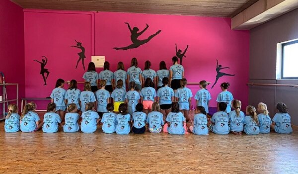 U Poreču započeo Plesni ljetni kamp Studija MOT 08