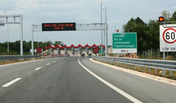 Vikend kontrola prometa u Istri: Poljak jurio Ipsilonom 208km/h; kažnjen s 10 tisuća kuna