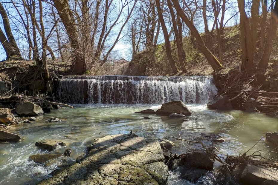 Jedna od mnogih pregrada na našim rijekama (c) wwf