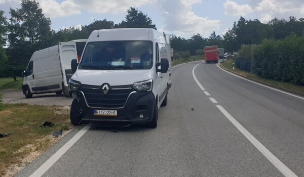 Prometna nesreća kod sela Bašići: Kamionu u vožnji ispao kotač!