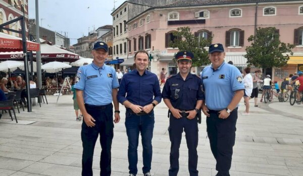 Austrijski policajac Stefan Buzanich patrolira ulicama Poreča i Umaga