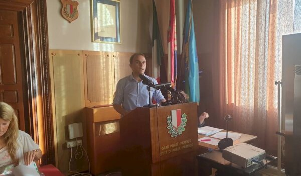 Problematično snimanje sjednica Gradskog vijeća Poreča: Gradonačelnik Peršurić prijavio policiji vijećnika Zennara
