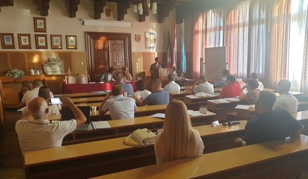 Poreč: Dezinficirana gradska vijećnica, na sjednici u ponedjeljak bila osoba zaražena koronavirusom