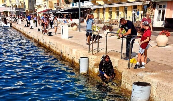 Poreč: Ronioci čistili podmorje