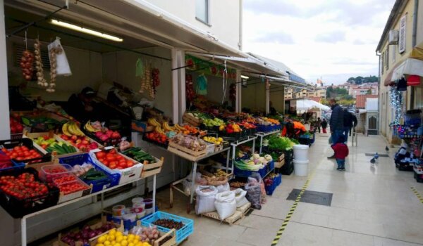 Poreč: Gradska tržnica u ponedjeljak zatvorena