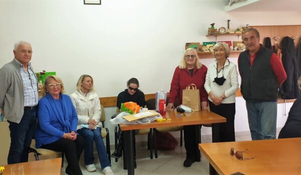 Lions club Poreč članovima Udruge slijepih Poreča donirao tri i pol tisuće kuna i kućanske aparate