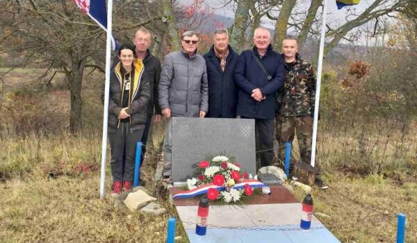 Porečki branitelji obišli mjesto  pogibije svog suborca Stipana Liovića iz Funtane