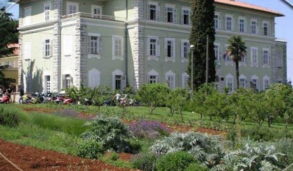 Donatori omogućili nabavu nove informatičke opreme za SŠ Mate Balote