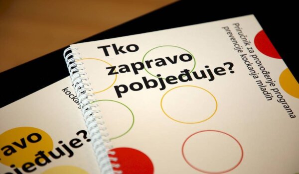 Mladi i kocka: tko zapravo pobjeđuje?